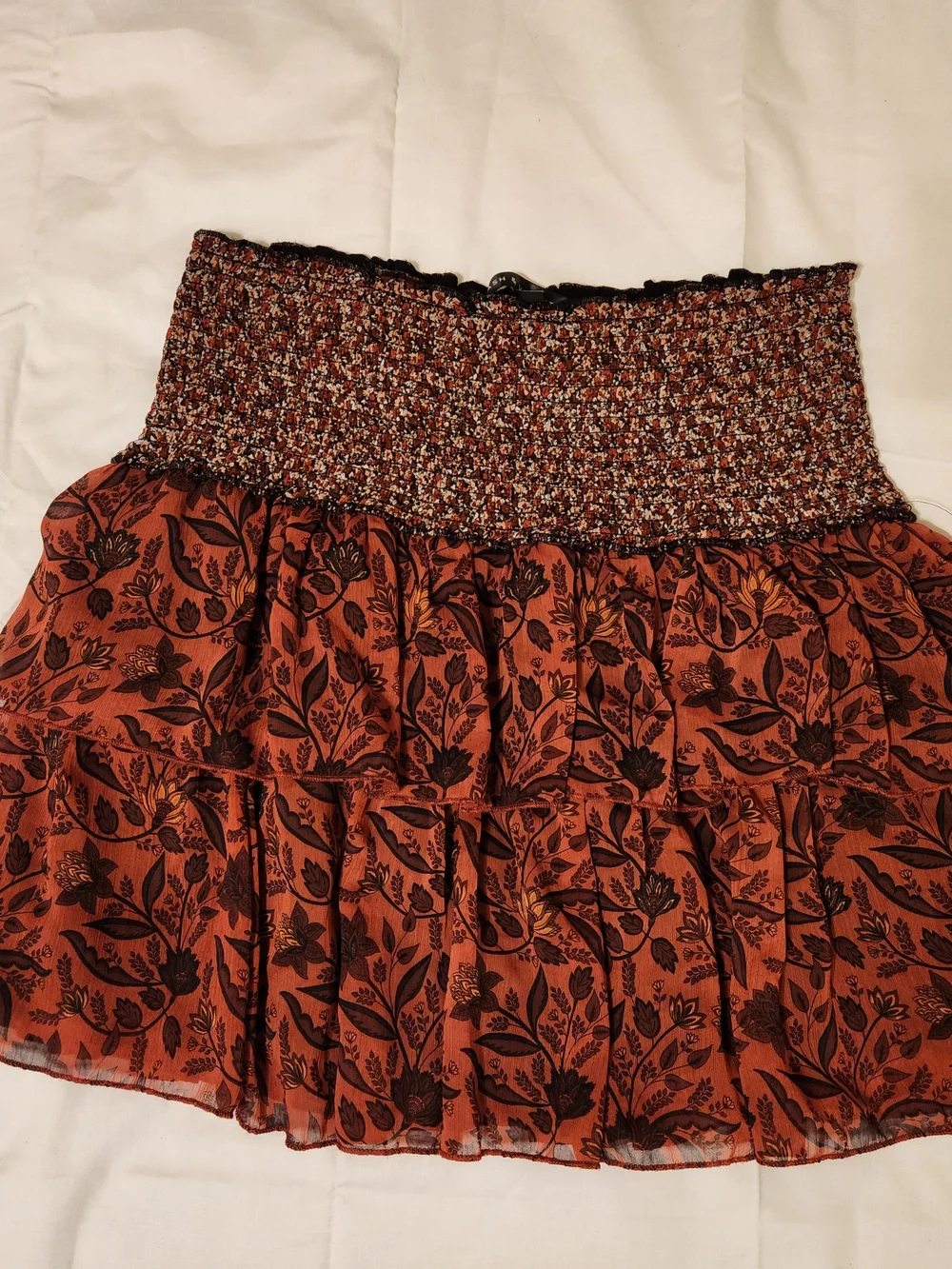 Boot Barn, Ash & Violet Size XL Ruffled Skirt - Picture 6 of 6